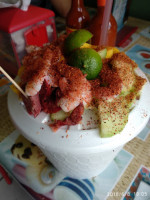 Mariscos Y Micheladas La Calzada food