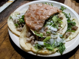 Taqueria El Buen Taco food