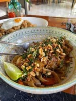 Jerah Authentic Thai Cuisine food