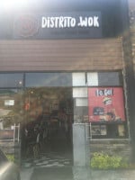 Distrito Wok outside