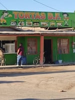 Tortas Don Julio outside