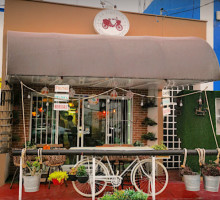 El Patio De La Abuela Tuxtla outside