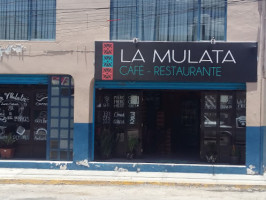 La Mulata Café outside