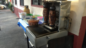 Tacos Don Toño outside