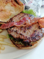 Amerix Burger Plaza Vestir. food