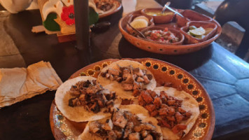 Tacos Gigantes Del Puerto food