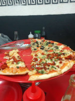 Chucho's Pizza food