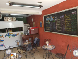 Alebrije Café inside