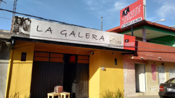La Galera outside