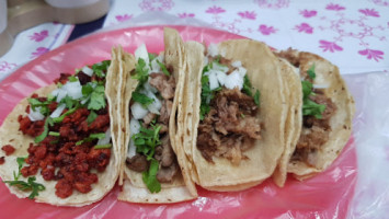 Tacos Y Gringas La Tia Martha food