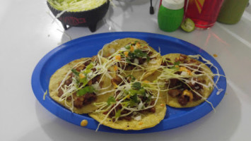 Tacos Los Comales food
