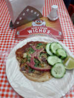 Tacos Burger Wicho's food