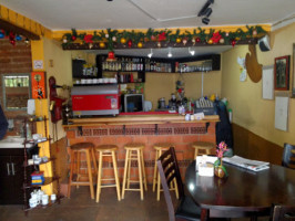 Café Moreno inside