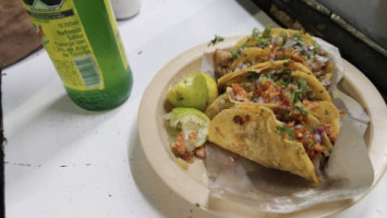 Tacos El Guero Chuy food