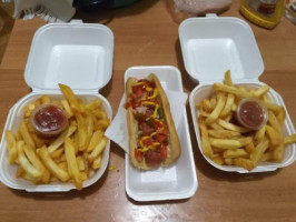 Polleria Charly's food