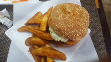Chabelo's Wings Burger More food