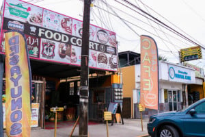 La Avenida Cocina Urbana outside