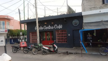 Punto Centro CafÉ outside