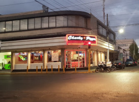 Charly Pizza Toluca outside
