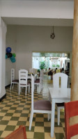 Juanmar Restaurante Bar inside