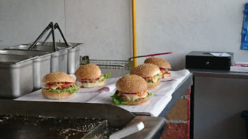 El Tejon Hamburguesas Al Carbon food