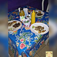 Taquitos Doña Ale food