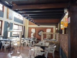 Restaurante El Barco inside