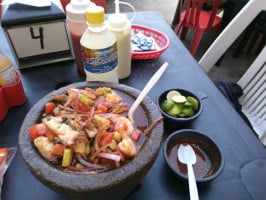 Mariscos El Paisa food