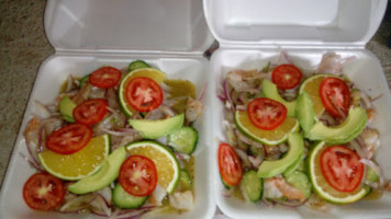 Mariscos El Delfin food