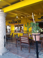 El Mariachi Restaurant Bar outside