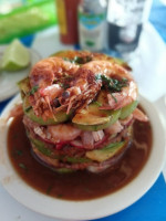 Marisquería La Bahía food