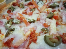 Bichitos Pizza food