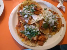 Tacos Y Tortas Chucho inside