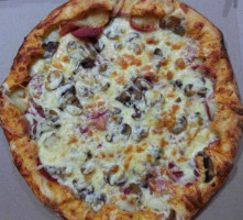 Pizza Lop food