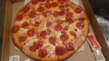 Pizza Chatos food