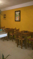 Los Girasoles food