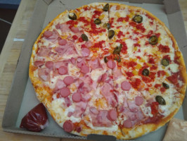 Pizzas Planeta food