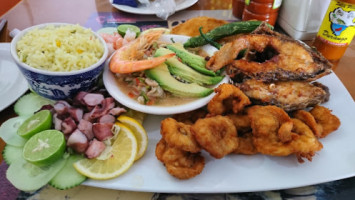 Pescados Y Mariscos Los Cuatro Vientos food