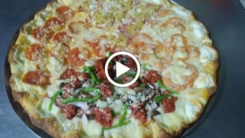 Shalom Pizzas food