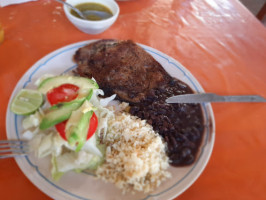Comedor Economico La Punta food
