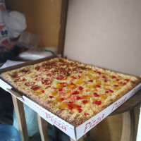 Fredy's Pizza food