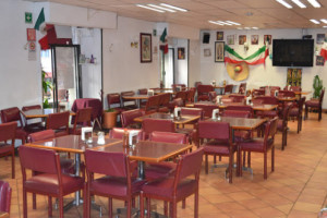 Bolaños Restaurante Bar inside
