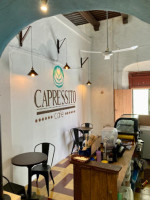 Capressito Café inside