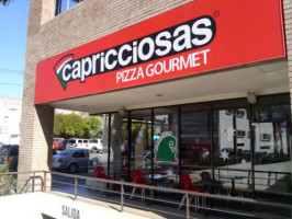 Capricciosas Pizza Gourmet outside