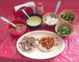 Tacos El Güerito food