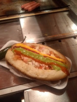 Hot Dogs Y Hamburguesas La Yaquesita food