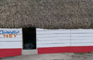 Dining Room Ney Exterior