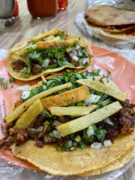 Taqueria El Farolitto food