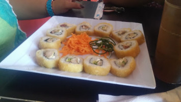 Akaii Sushi food