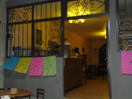 La Estación Café Pizza inside